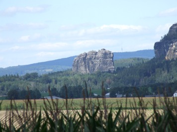 Der Falkenstein im Schrammsteingebiet Der Falkenstein im Schrammsteingebiet Sächsische Schweiz / Elbsandsteingebirge falkenstein schrammsteingebiet schrammsteine sächsische schweiz elbsandsteingebirge