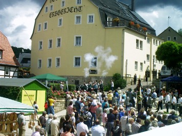 Brunnenweihe in Krippen Brunnenweihe in Krippen - Sommer 2007 brunnenweihe krippen erbgericht