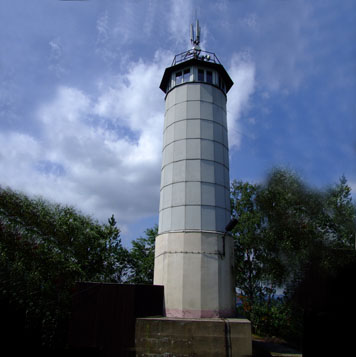 Der Aussichtsturm auf dem Papststein Der Aussichtsturm auf dem Papststein aussichtsturm papststein