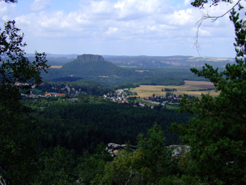 Blick vom Papststein zum Lilienstein Blick vom Papststein zum Lilienstein papststein lilienstein